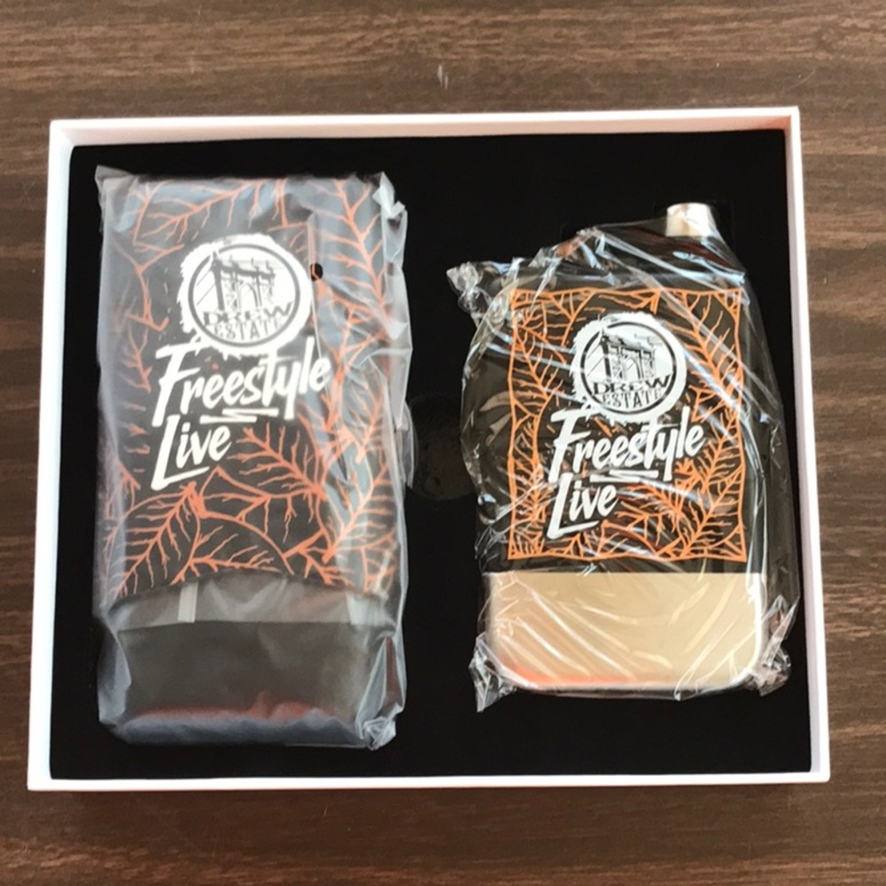 Drew Estate Freestyle Live accessory set